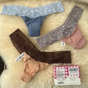 NIB Hanky Panky Signature set of three stretch-lace low-rise thongs $85
